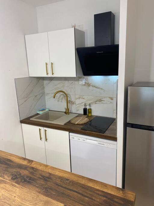 Appartement Residence Vacances Amandier อาร์ลส์ ภายนอก รูปภาพ